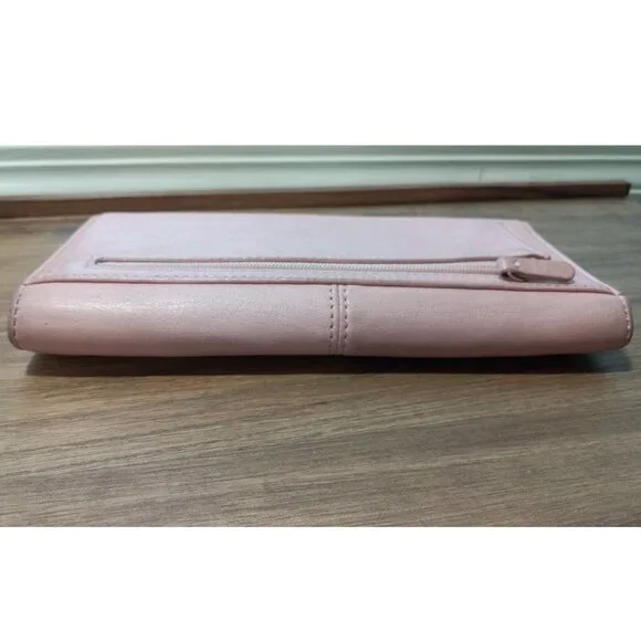 👉LAST CHANCE‼️ Vtg. COACH Soho Pleated Pink Leather Wallet - Picture 7 of 16
